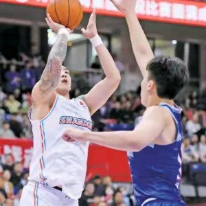 九州平台-吉林队主力受伤较重，战术变化招来质疑声的简单介绍