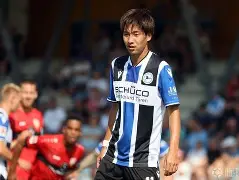 弗莱堡中场长传助攻,助球队取胜的是谁